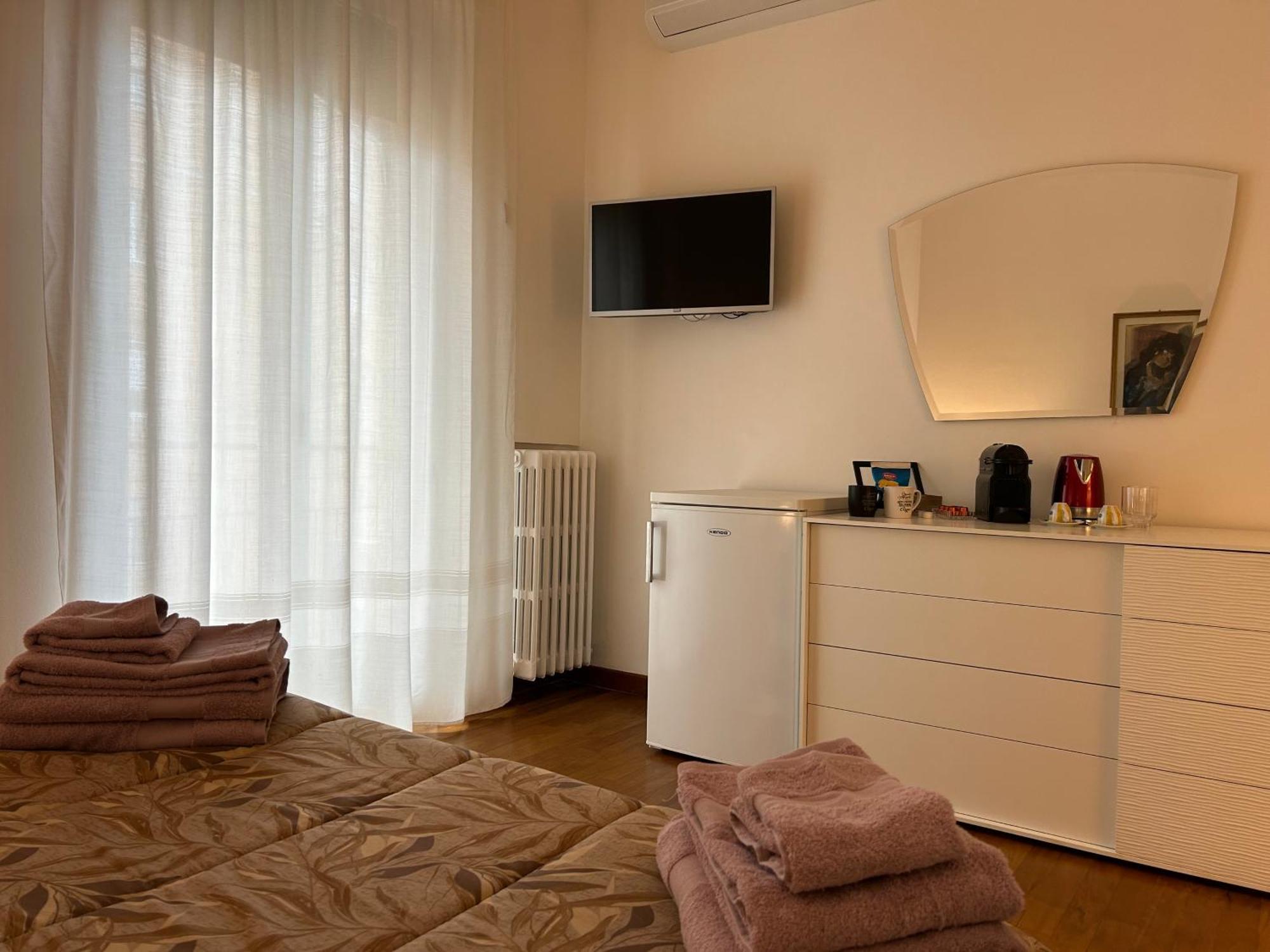 Valverde Apartment And Rooms Верона Екстер'єр фото