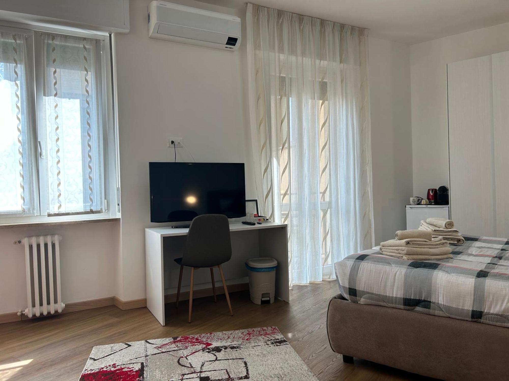Valverde Apartment And Rooms Верона Екстер'єр фото