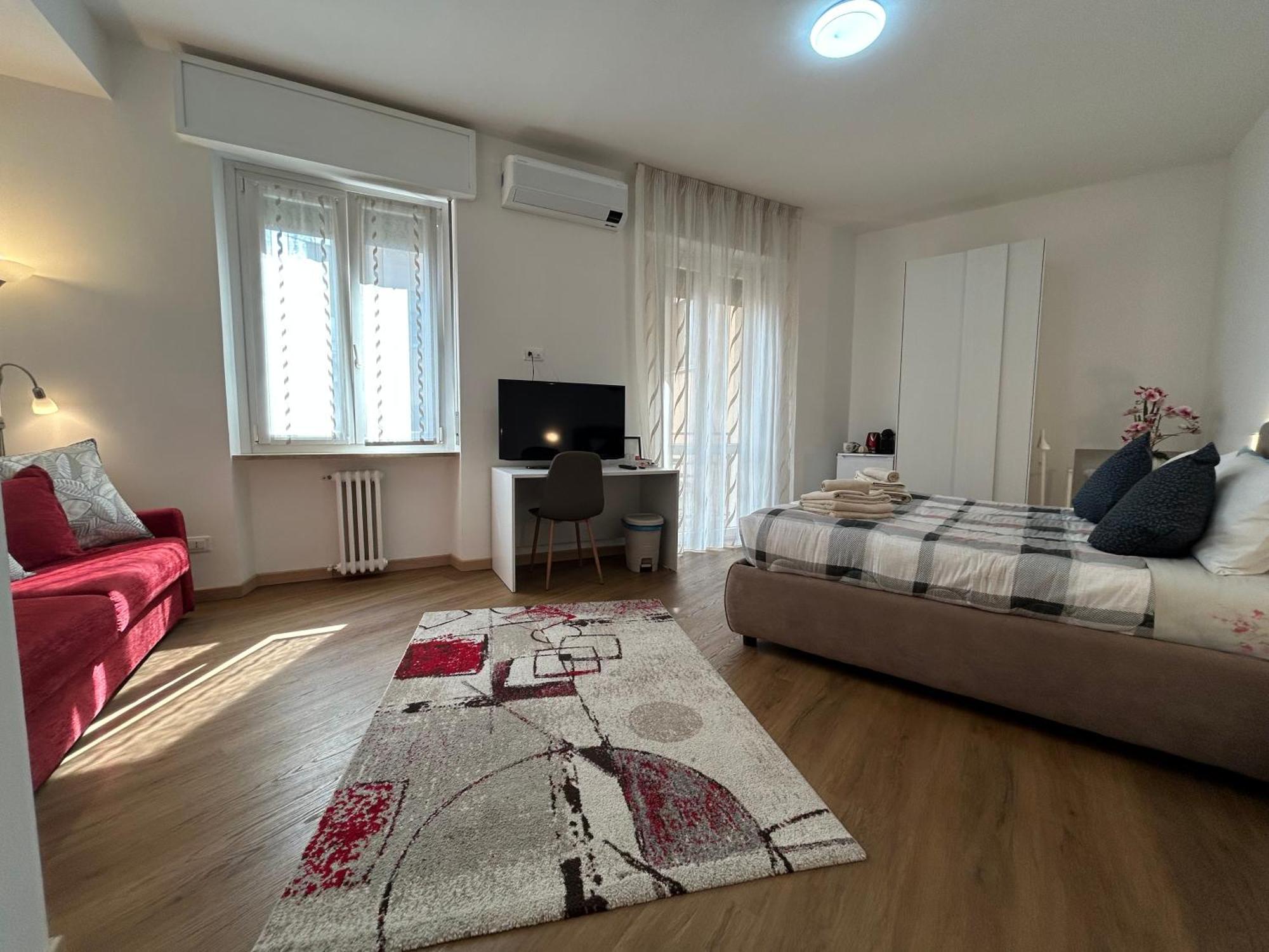 Valverde Apartment And Rooms Верона Екстер'єр фото